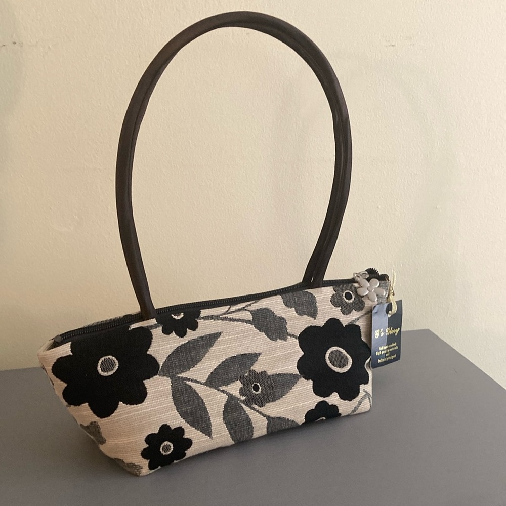 G’s Glory Evening Bag. Hand crafted. Beautiful, chic stand out handbag.